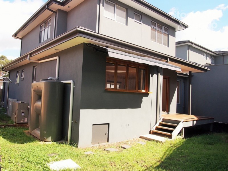 2/6 Ireland Avenue, Doncaster East VIC 3109