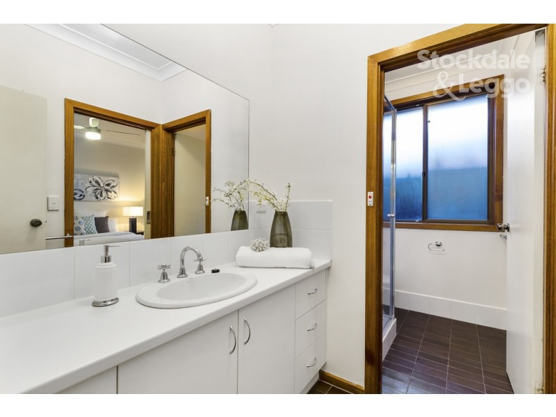 8 Crockerton Court, Blackburn South VIC 3130