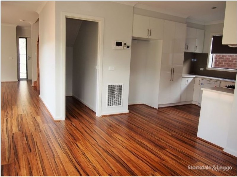 2/492 Middleborough Road, Blackburn VIC 3130