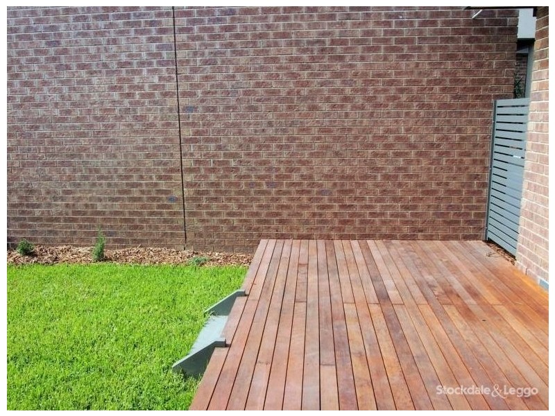 2/492 Middleborough Road, Blackburn VIC 3130
