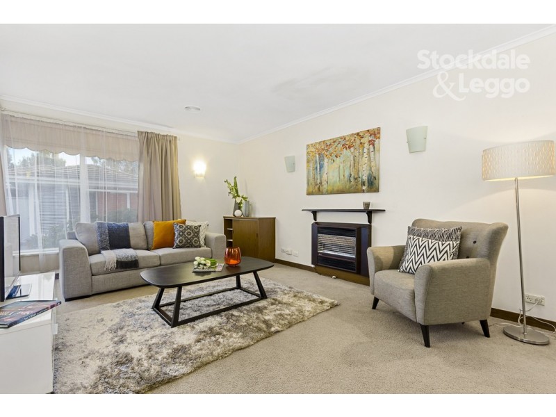 2/15 Central Avenue, Burwood VIC 3125