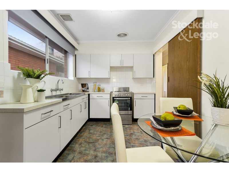 2/15 Central Avenue, Burwood VIC 3125