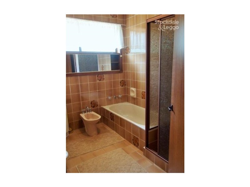 22 Golf Hill Avenue, Doncaster VIC 3108