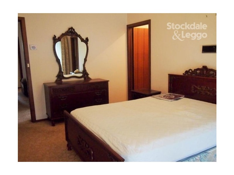 22 Golf Hill Avenue, Doncaster VIC 3108