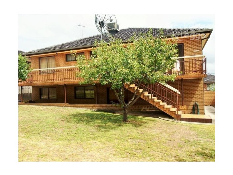 22 Golf Hill Avenue, Doncaster VIC 3108