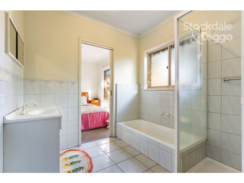 128 Surrey Road, Blackburn North VIC 3130