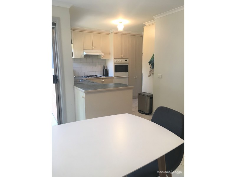 2/14 Hillside Crescent, Blackburn VIC 3130