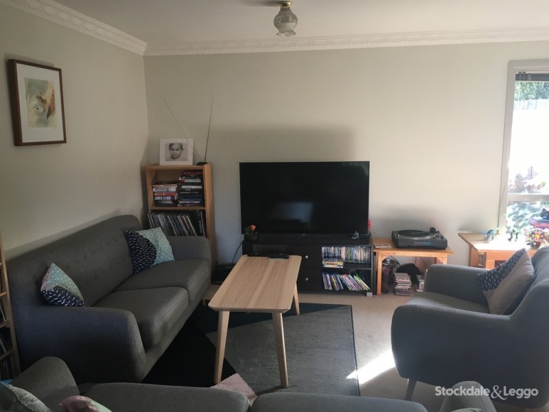 2/14 Hillside Crescent, Blackburn VIC 3130