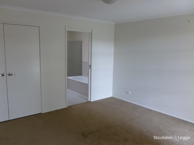 33A Peter Avenue, Blackburn North VIC 3130