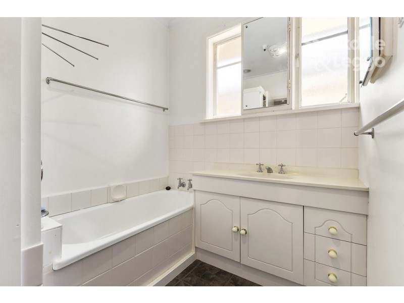 67 Husband Road, Forest Hill VIC 3131