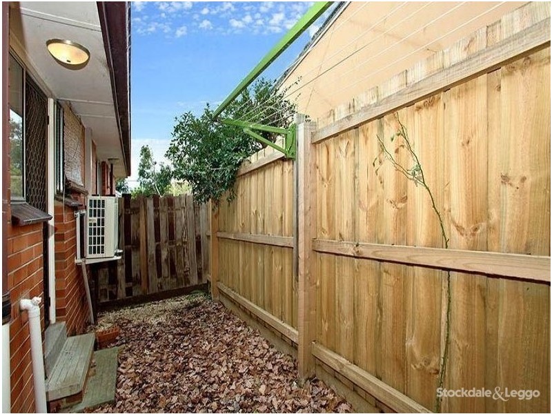 1/14 Bessazile Avenue, Forest Hill VIC 3131