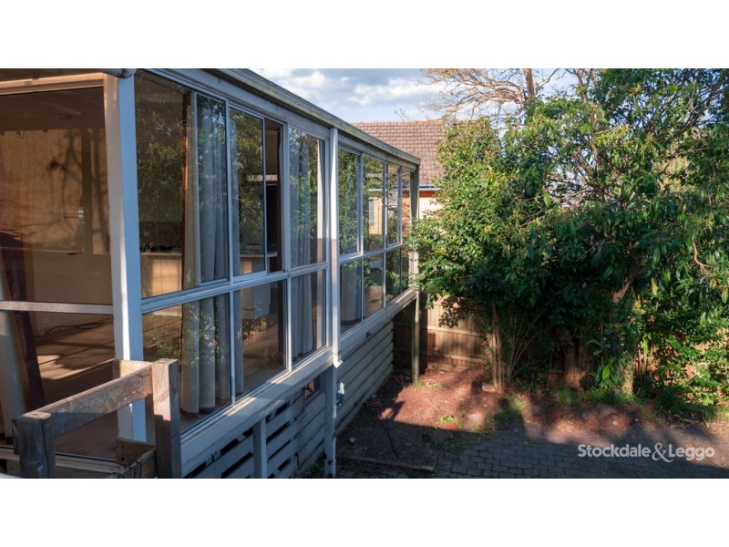 20 Olwen Street, Nunawading VIC 3131