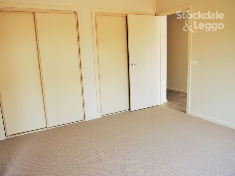 18 White Flats Terrace, Croydon VIC 3136