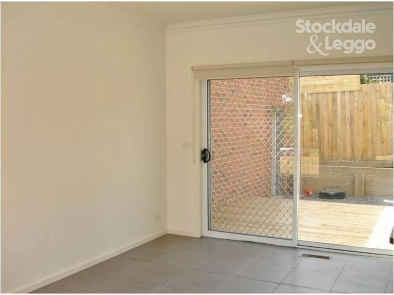 3/8 Lena Grove, Ringwood VIC 3134