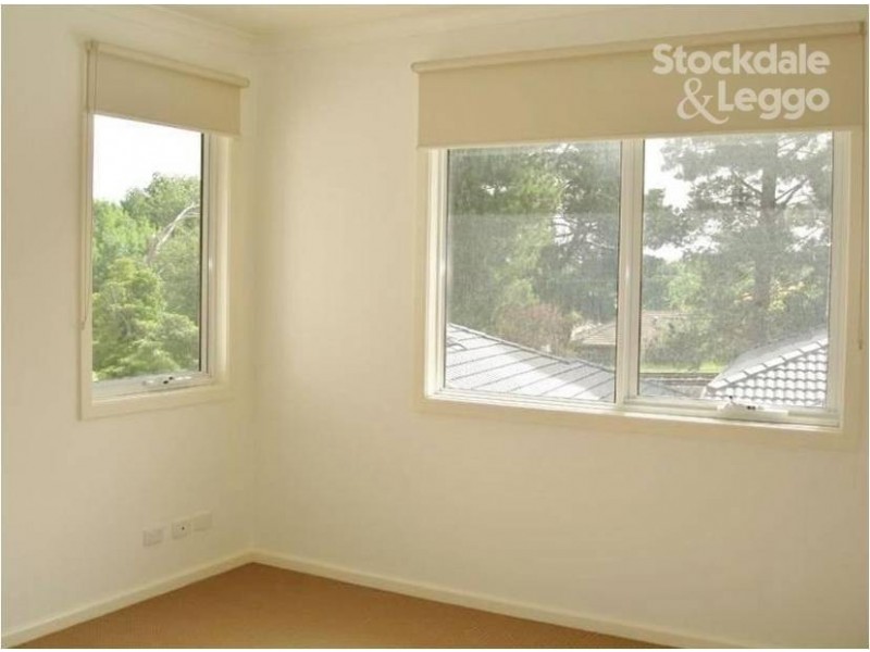 3/8 Lena Grove, Ringwood VIC 3134