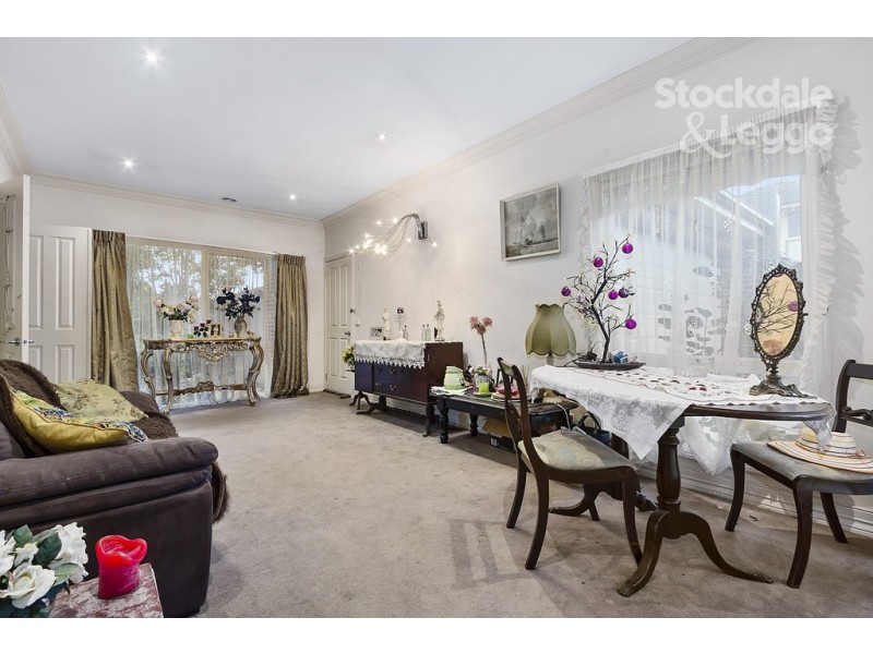 2/26 Charlton Street, Blackburn North VIC 3130