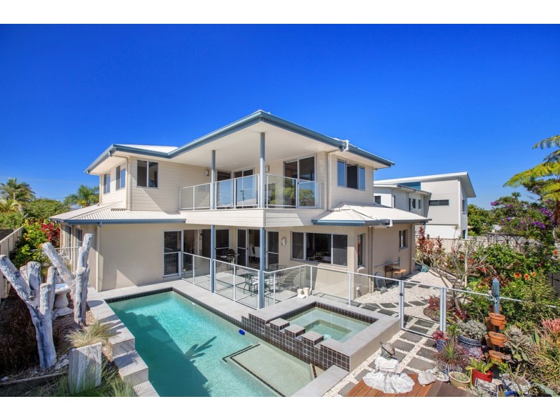 24 Brentwood Avenue, Mooloolaba QLD 4557