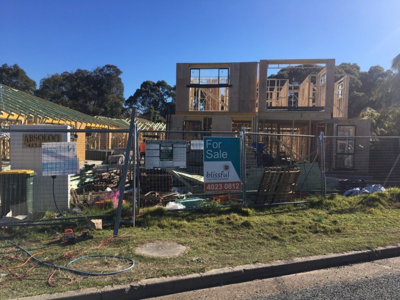 31-33 Tudor st, Belmont NSW 2280