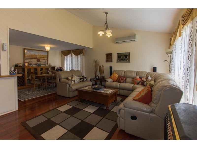 52 Cambronne Pd, Elermore Vale NSW 2287