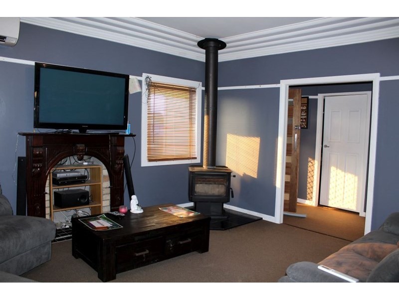 103 Saint James Rd, New Lambton NSW 2305