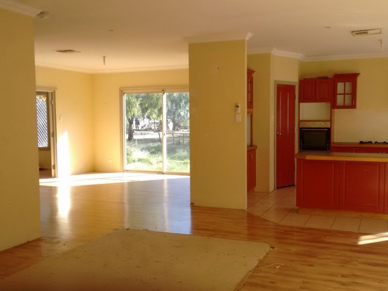 396 Bickley Road, Kenwick WA 6107