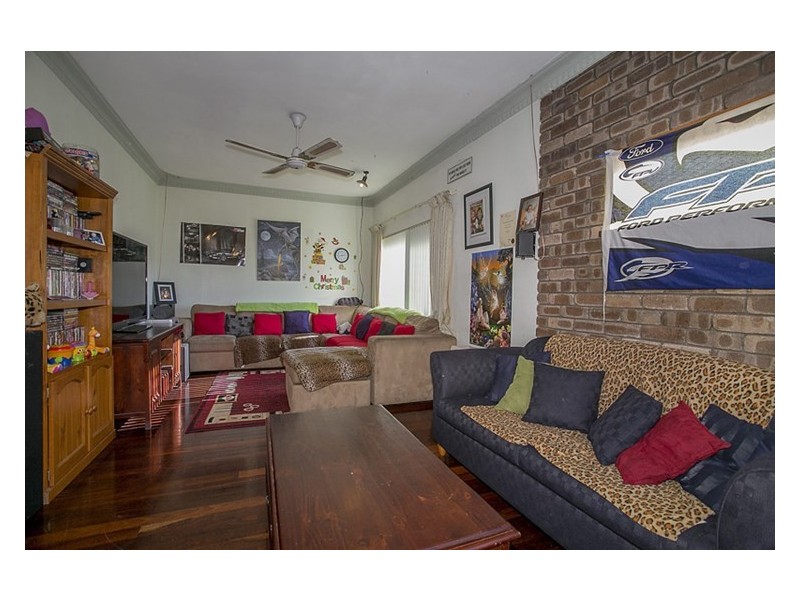 12 Bernice Way, Thornlie WA 6108