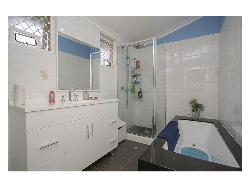 12 Bernice Way, Thornlie WA 6108