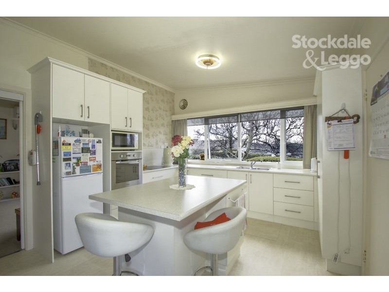 22 Blackmore Avenue, Leongatha VIC 3953