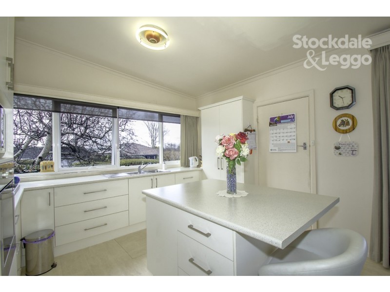 22 Blackmore Avenue, Leongatha VIC 3953