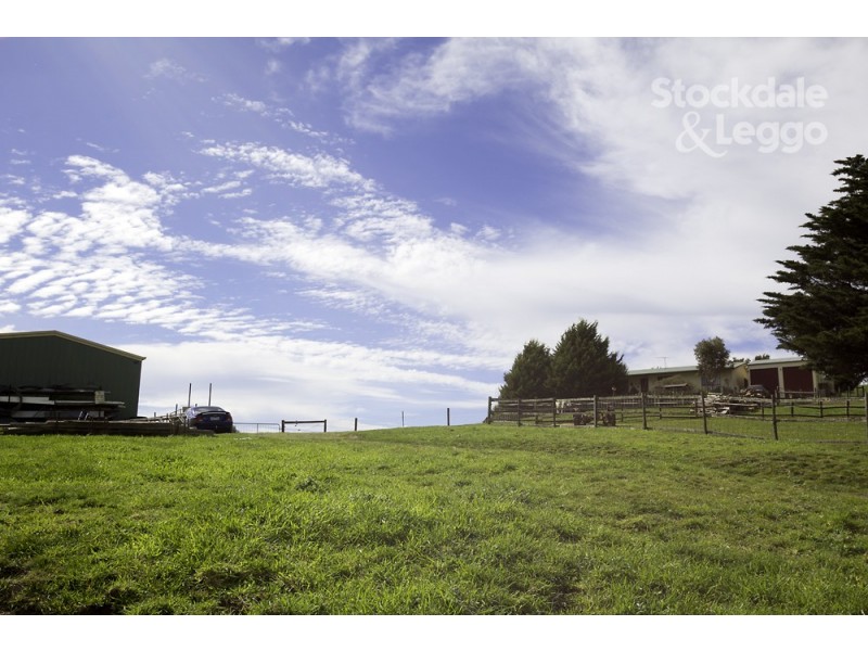 80 Kelly and Mosses Road, Korumburra VIC 3950