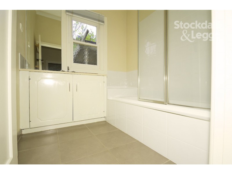 30 Jeffrey Street, Leongatha VIC 3953