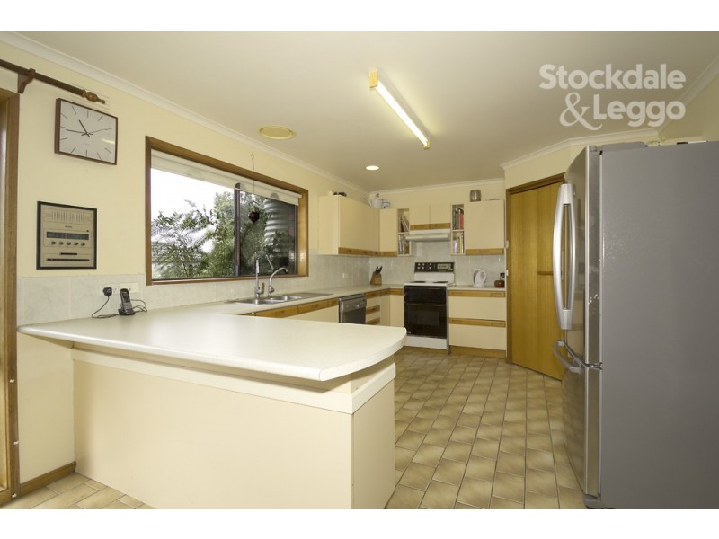 19 Lee Parade, Leongatha VIC 3953