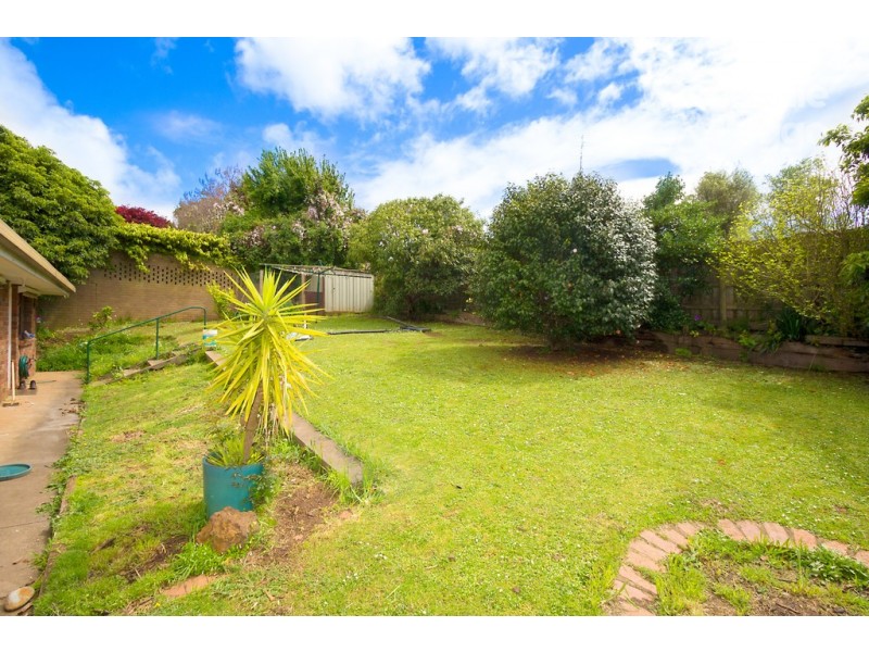 19 Lee Parade, Leongatha VIC 3953