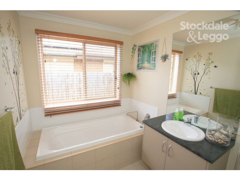 11 Higg Street, Leongatha VIC 3953