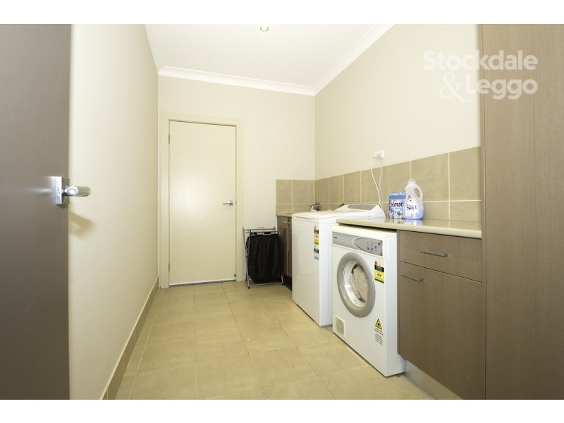 12 Carr Avenue, Leongatha VIC 3953