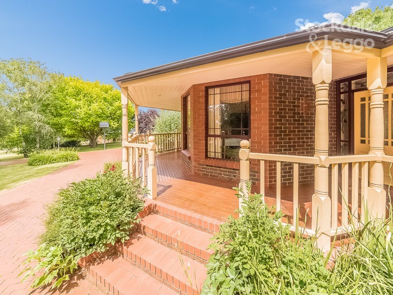 10 Louise Simon Court, Leongatha VIC 3953
