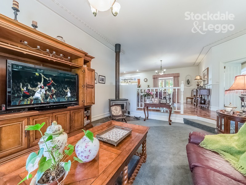 10 Louise Simon Court, Leongatha VIC 3953