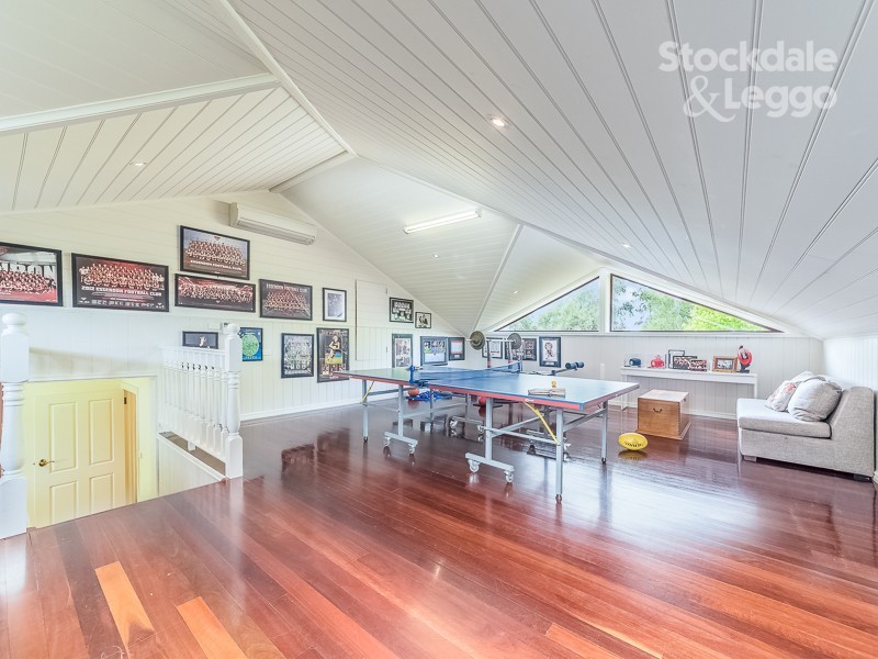 10 Louise Simon Court, Leongatha VIC 3953