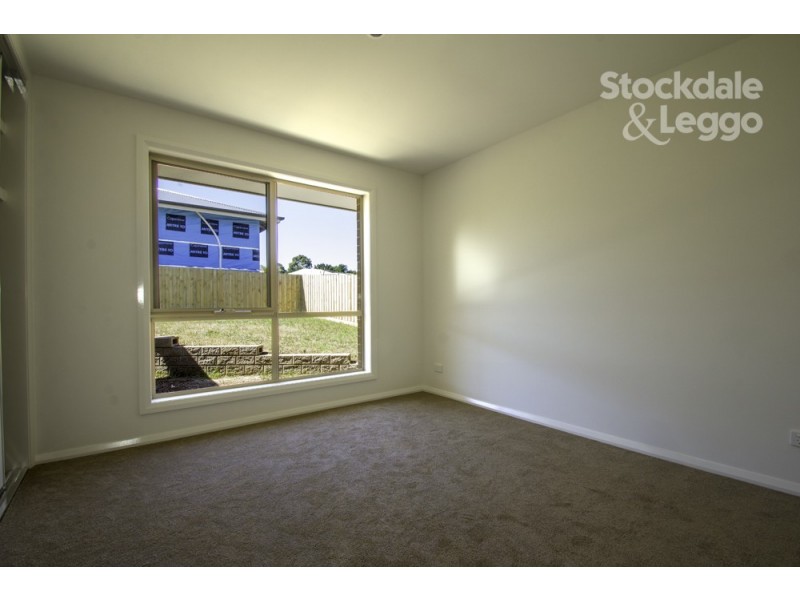 8 Willow Grove, Leongatha VIC 3953