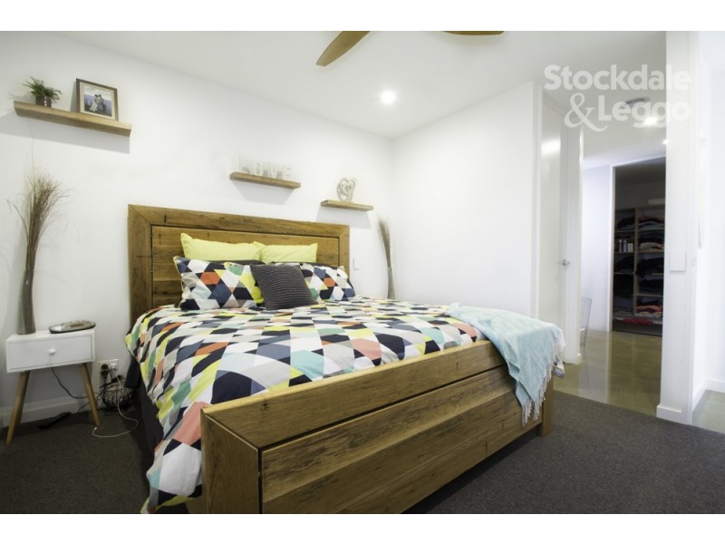 24 Carr Avenue, Leongatha VIC 3953