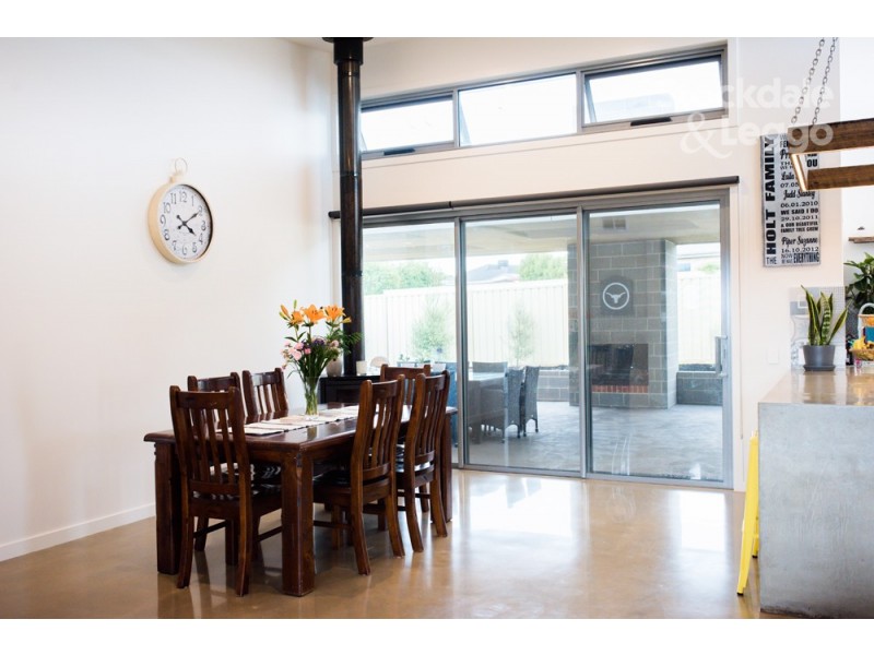 24 Carr Avenue, Leongatha VIC 3953