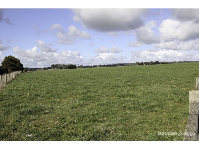 330 Whitelaws Track, Koonwarra VIC 3954