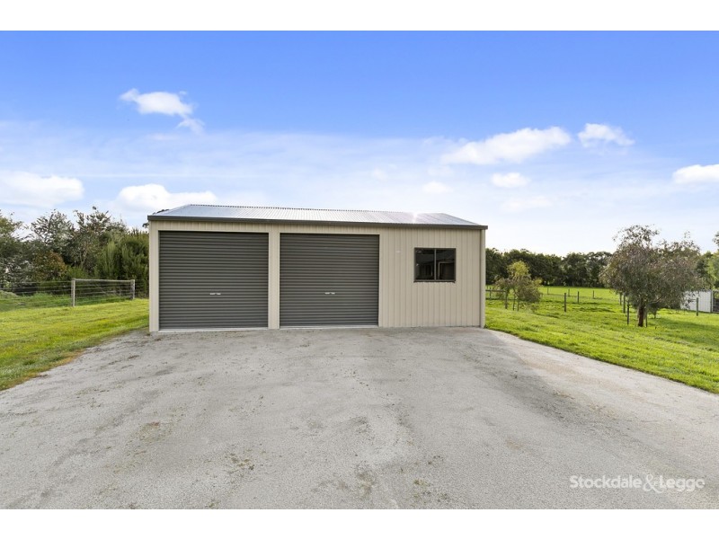 13 Wallaby Drive, Koonwarra VIC 3954