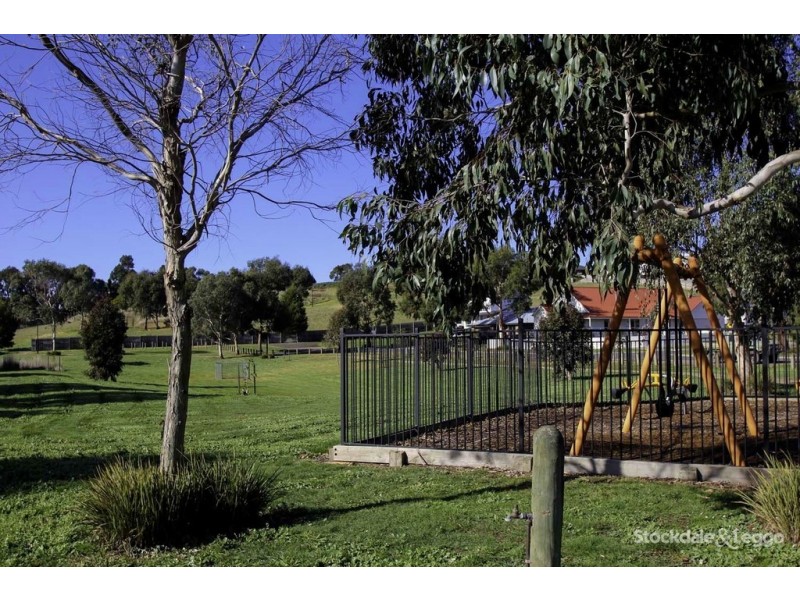 4 Floraston Drive, Leongatha VIC 3953