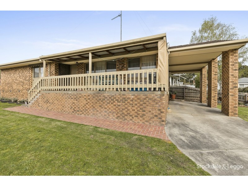 16 Mary Rogers Crescent, Leongatha VIC 3953