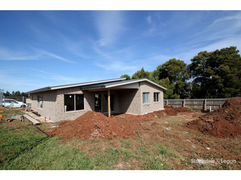 6 Willow Grove, Leongatha VIC 3953