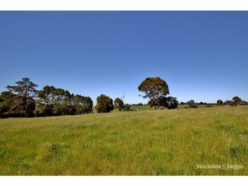 15 Wightmans Road, Leongatha North VIC 3953