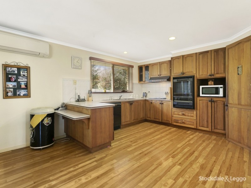 24 Chamberlain Drive, Leongatha VIC 3953