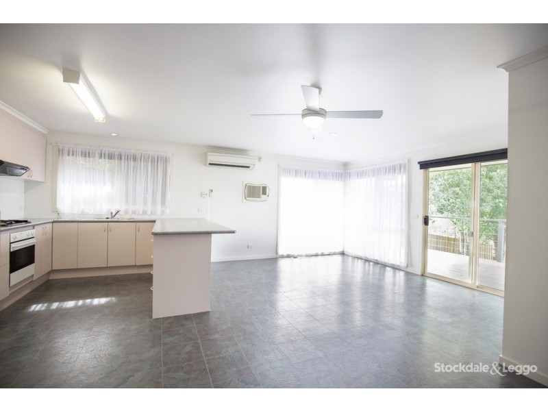 21 Chamberlain Drive, Leongatha VIC 3953