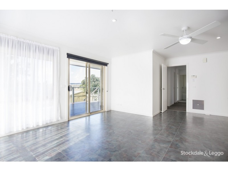 21 Chamberlain Drive, Leongatha VIC 3953